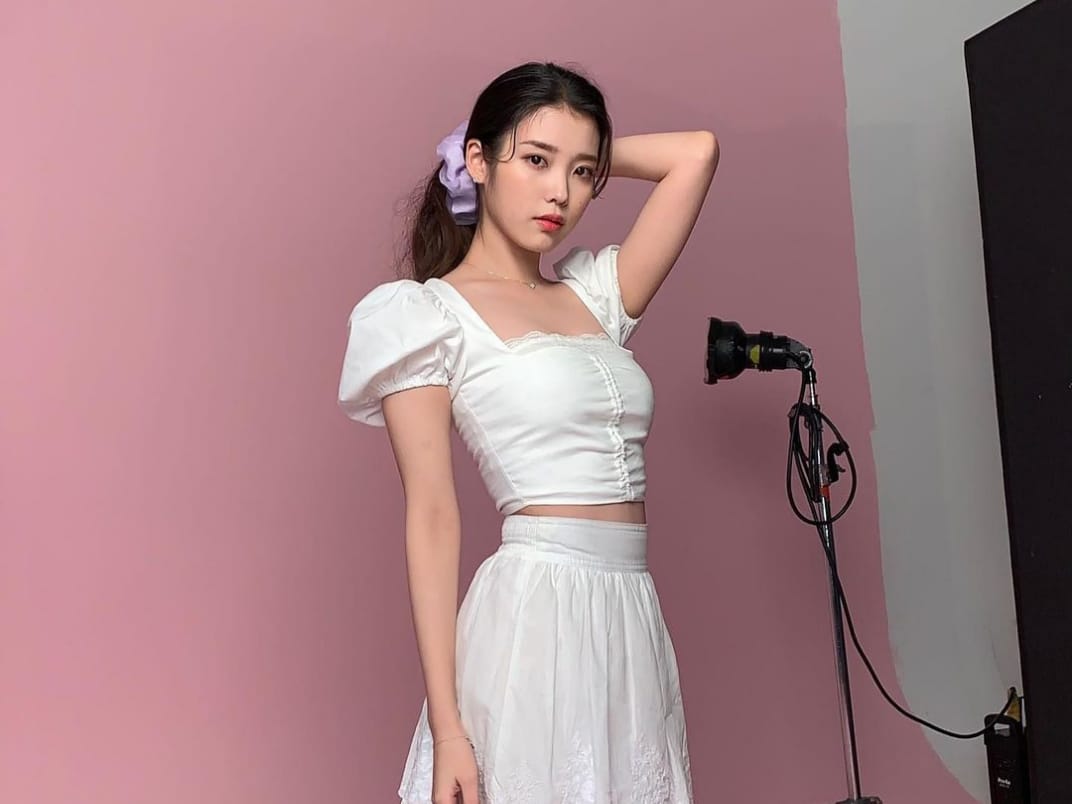 Rilis Teaser Baru, IU Hadiahkan “Pieces” di Akhir Tahun 2021